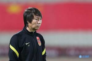 国足vs澳大利亚战术观察:“菱钻”黯淡无光,李铁退无可退