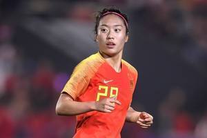 韩乔生评唐佳丽正式比赛首球：处理世界级，相信女足新帅会招她