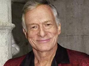 这老爷子凭亿近人啊！Hugh Hefner曾在斯台普斯左拥右抱