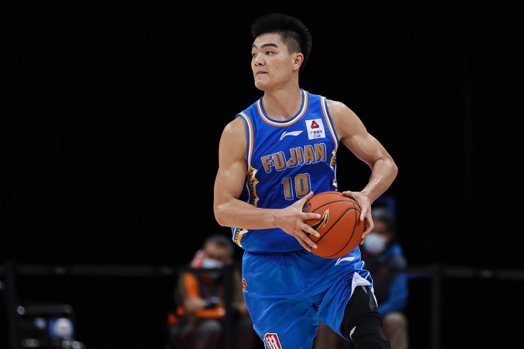 CBA第一阶段新秀表现盘点:余嘉豪得分王&篮板王 黎伊扬助攻王