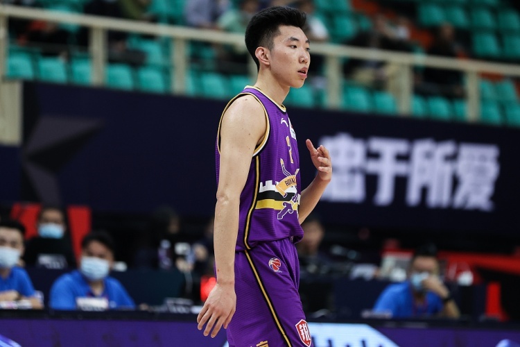 CBA第一阶段新秀表现盘点:余嘉豪得分王&篮板王 黎伊扬助攻王