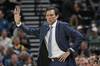 斯奈德:球队上半场有段时间漫不经心 第三节的防守也不好