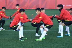 国足人士:有队员妻子处于孕期,无法回家真是煎熬